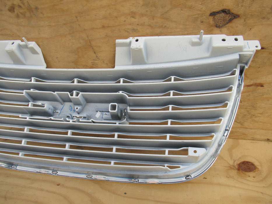 07 08 09 10 11 12 13 14 GMC Yukon FRONT GRILLE GRILL OEM