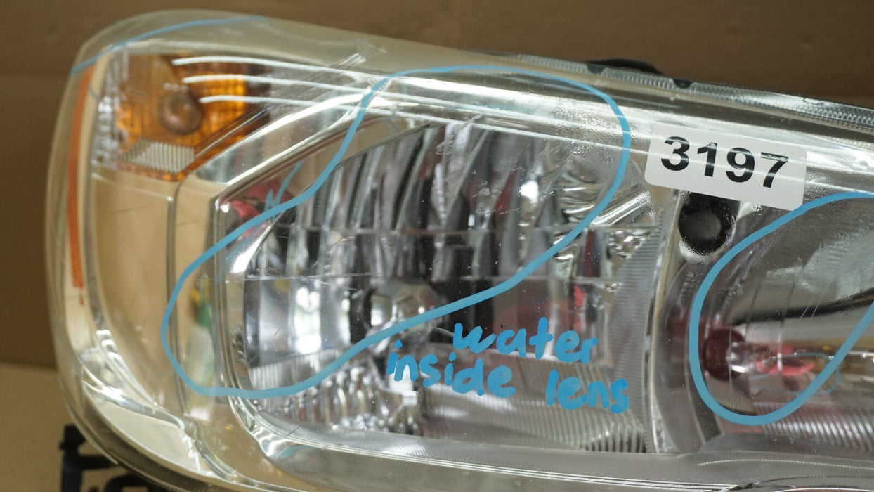 2014-2016 SUBARU FORESTER RIGHT PASSENGER SIDE HEADLIGHT HALOGEN LAMP LIGHT OEM