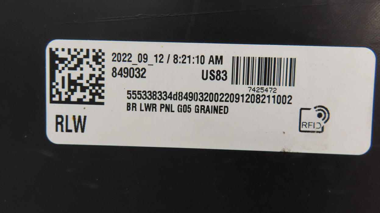 2019 2020 BMW X5 G05 REAR LOWER BUMPER COVER OEM