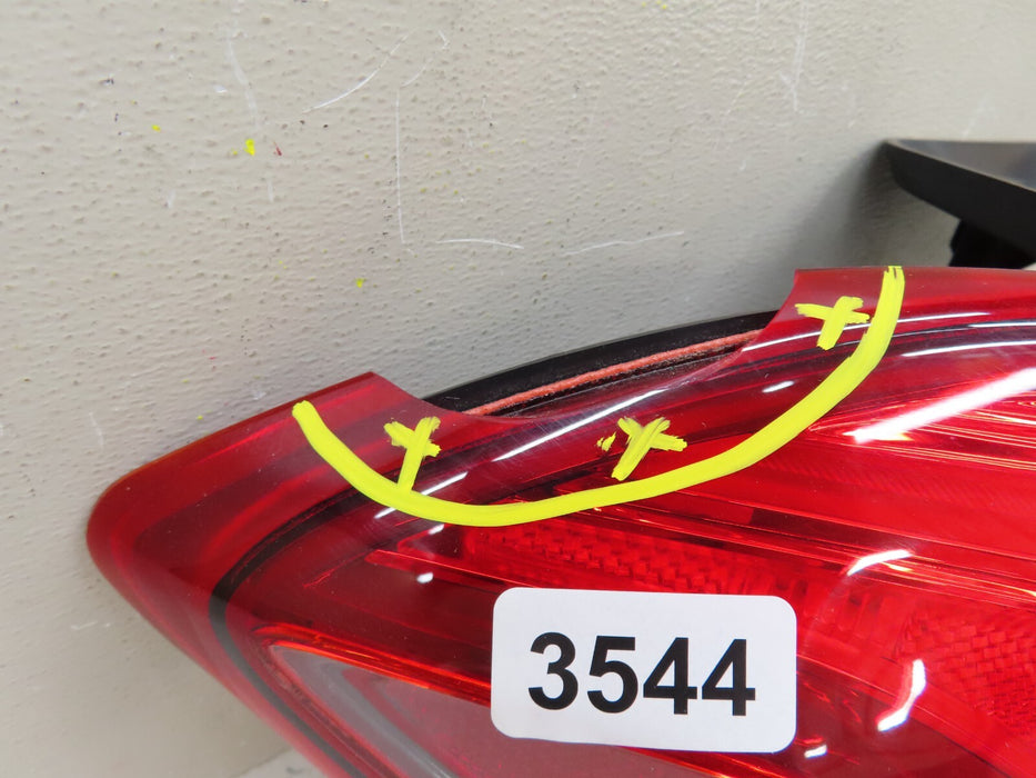 2018-2020 HYUNDAI ELANTRA GT REAR LEFT SIDE OUTER TAIL LIGHT LED OEM 92401-G3110