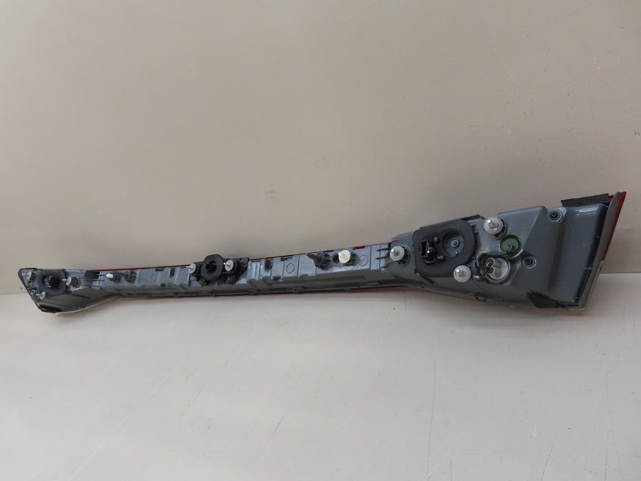 2021-2023 HYUNDAI ELANTRA REAR CENTER TAIL LIGHT BRAKE LAMP PANEL OEM 92409AA120