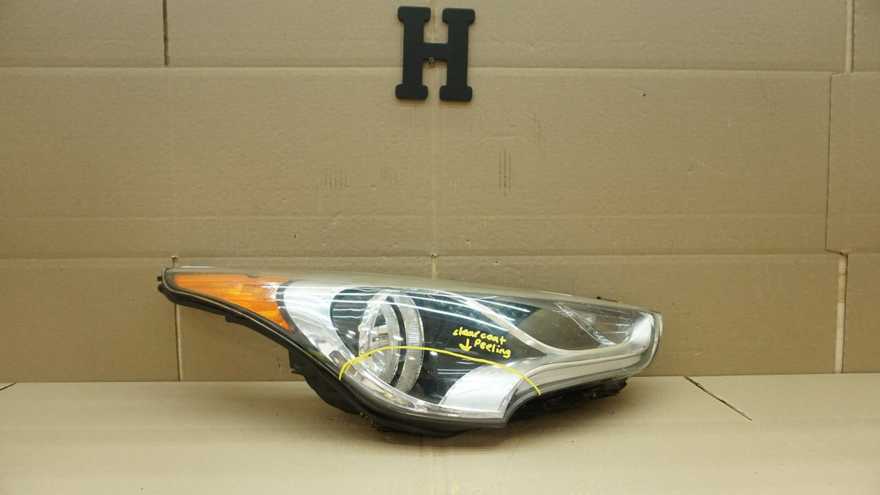 2012-2017 HYUNDAI VELOSTER FRONT RIGHT PASSENGER SIDE HEADLIGHT HALOGEN OEM
