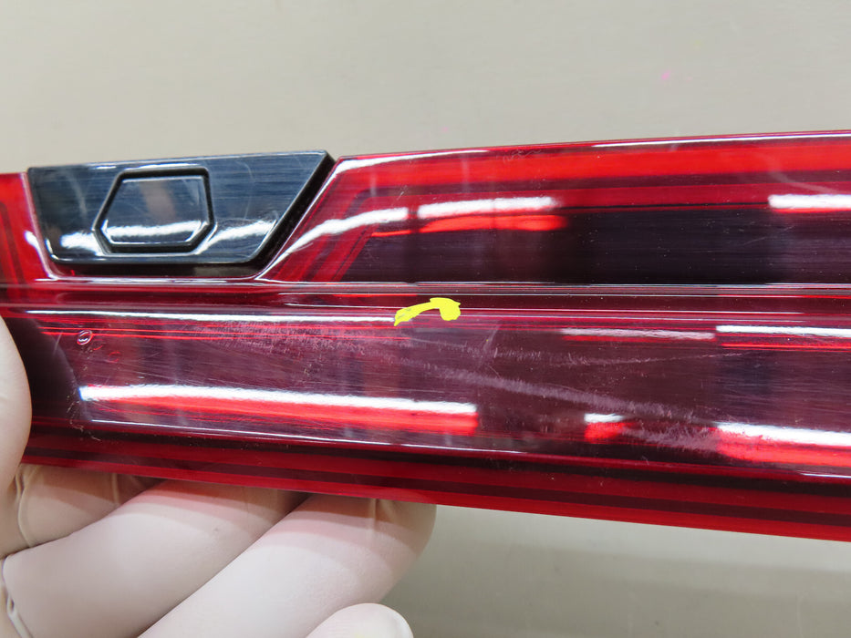 2021 2022 HYUNDAI ELANTRA REAR CENTER TAIL LIGHT LIFT GATE OEM LED 92409-AB000