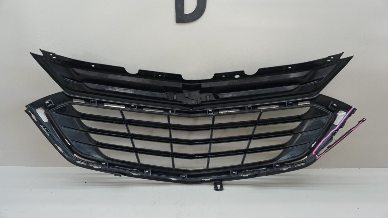 2018-2021 CHEVROLET EQUINOX FRONT BUMPER RADIATOR GRILLE GRILL OEM 84150736