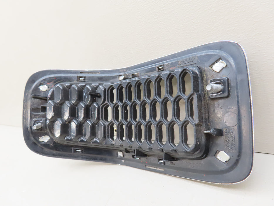 2014-2018 JEEP CHEROKEE FRONT RADIATOR GRILL GRILLE INSERT #2 OEM