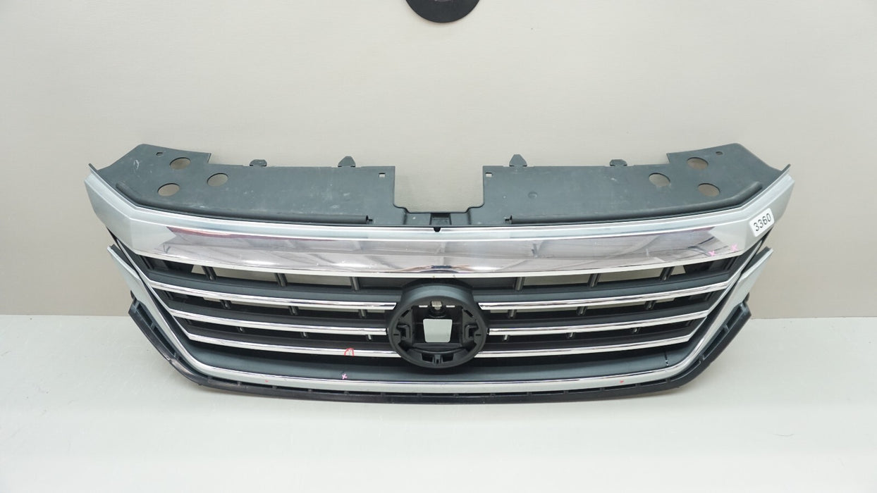 2016-2018 VOLKSWAGEN PASSAT FRONT BUMPER RADIATOR GRILLE GRILL 561853653 OEM