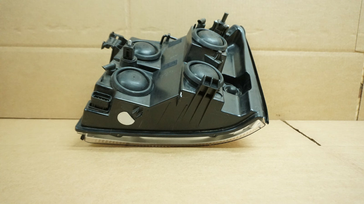 2002-2006 CADILLAC ESCALADE RIGHT PASSENGER HEADLIGHT HEADLAMP AFTERMARKET