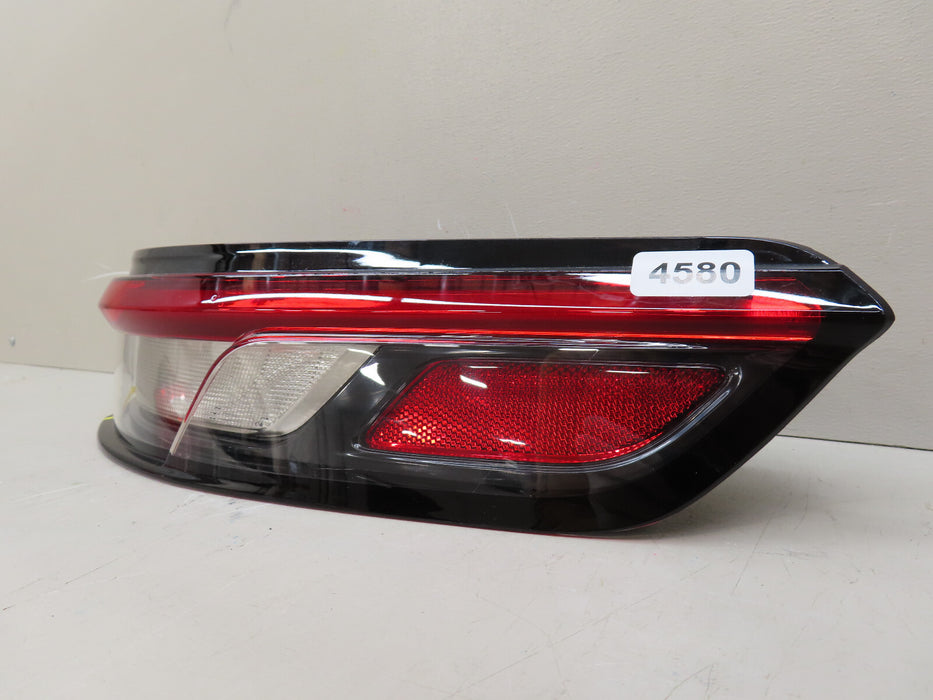 2022-2024 JEEP GRAND CHEROKEE REAR RIGHT PASSENGER OUTER TAIL LIGHT OEM