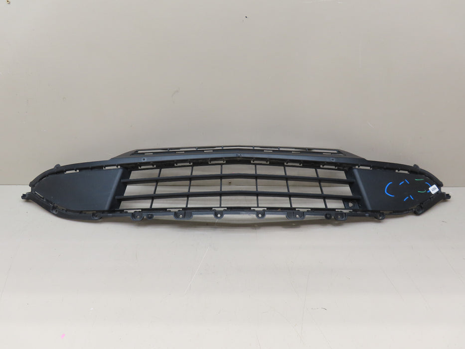 2018-2020 CHEVROLET TRAVERSE FRONT LOWER BUMPER GRILL GRILLE COVER OEM 84402021