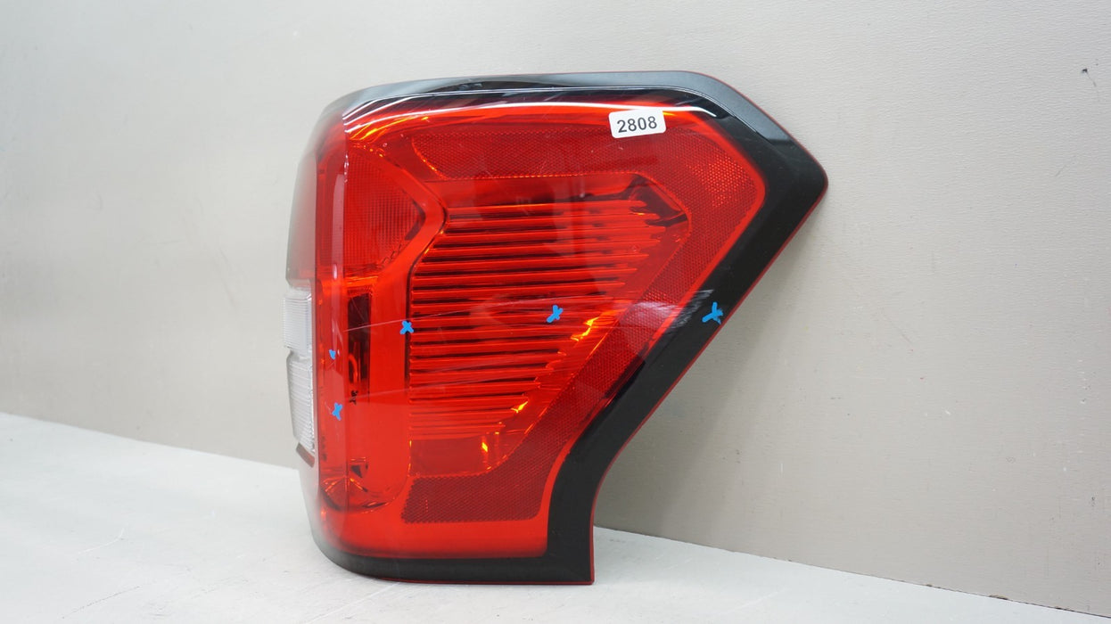 2022-2024 FORD EXPEDITION REAR RIGHT PASSENGER SIDE TAIL LIGHT OEM NL1B-13B504