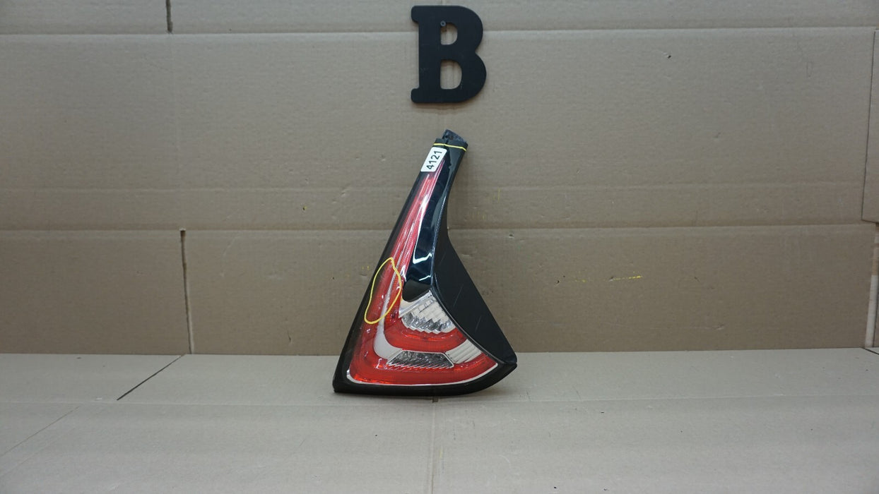 2015-2018 NISSAN MURANO RIGHT PASSENGER SIDE INNER TAIL LIGHT OEM 15 16 17 18