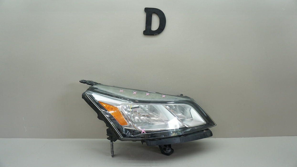2013-2017 CHEVROLET TRAVERSE FRONT RIGHT PASSENGER HEADLIGHT LAMP HALOGEN OEM