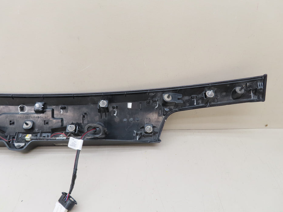2017-2021 JEEP GRAND CHEROKEE REAR GATE TRIM MOLDING OEM 1WD55TRMACD