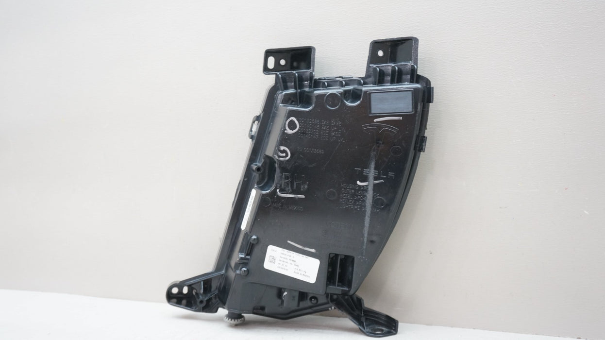 2016-2020 TESLA MODEL S FRONT RIGHT PASSENGER SIDE FOG LIGHT OEM 600591400
