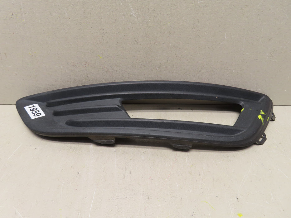 2014-2018 FORD FOCUS  MK3 FRONT LEFT DRIVER SIDE FOG LIGHT BEZEL OEM