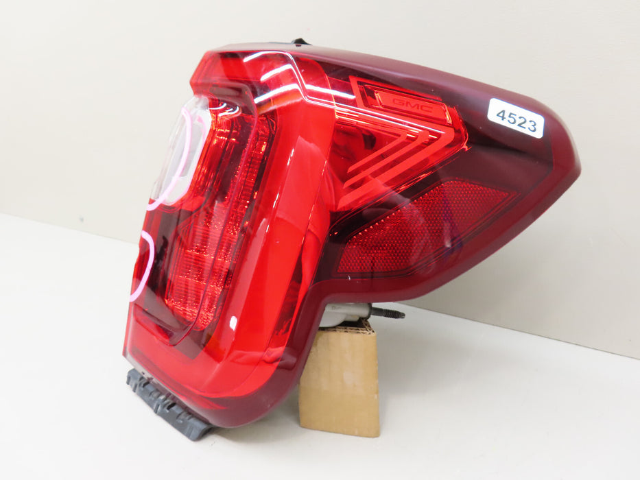 2020-2023 GMC ACADIA REAR RIGHT PASSENGER SIDE TAIL LIGHT OUTER OEM