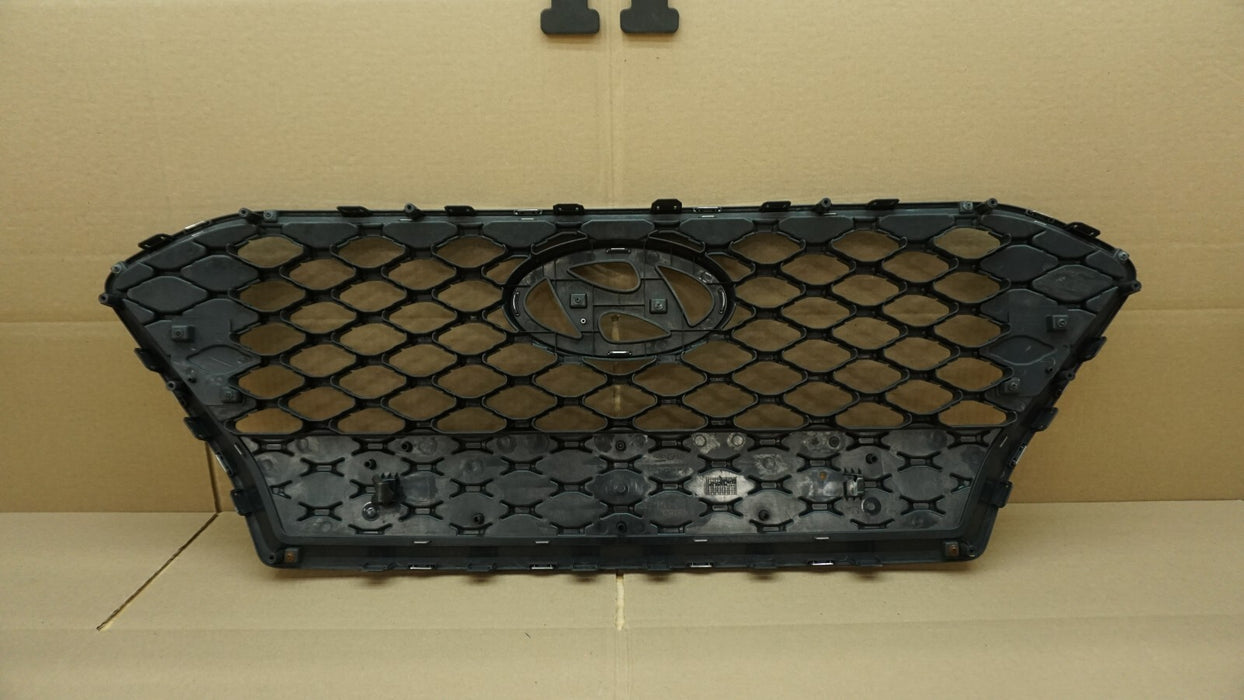 2018-2021 HYUNDAI KONA FRONT BUMPER CENTER GRILL GRILLE OEM 86352-J9100