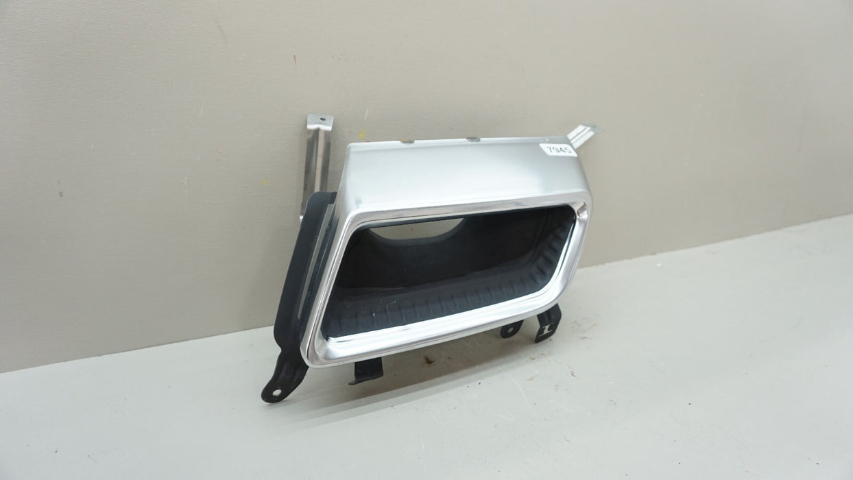 2020-2024 CADILLAC XT6 REAR LEFT DRIVER BUMPER EXHAUST BEZEL TIP OEM