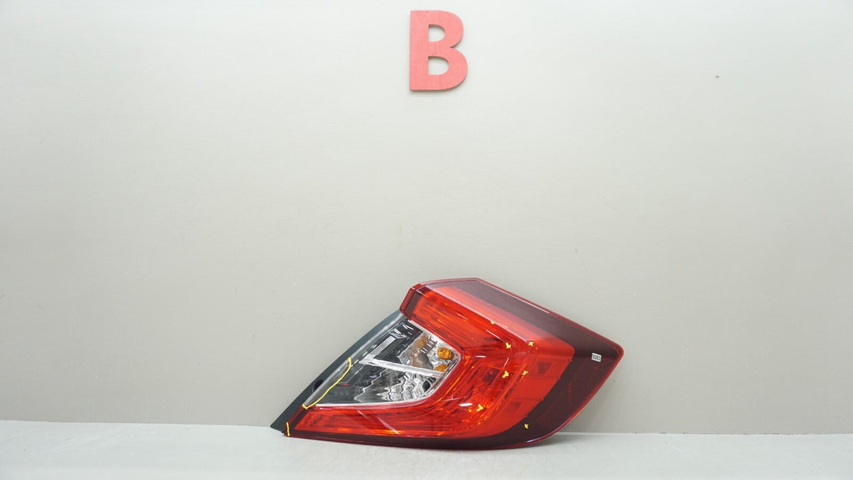 2016-2021 HONDA CIVIC SEDAN REAR RH RIGHT PASSENGER SIDE TAIL LIGHT OEM