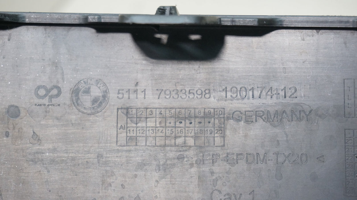 2022-2025 BMW IX FRONT LOWER BUMPER VALANCE COVER 5111 79335598 OEM