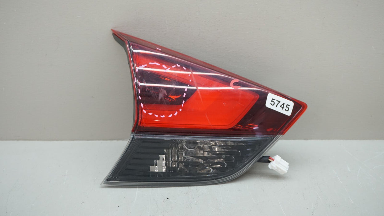 2017-2019 NISSAN ROGUE REAR LEFT DRIVERS SIDE INNER TAIL LIGHT OEM 17 18 19