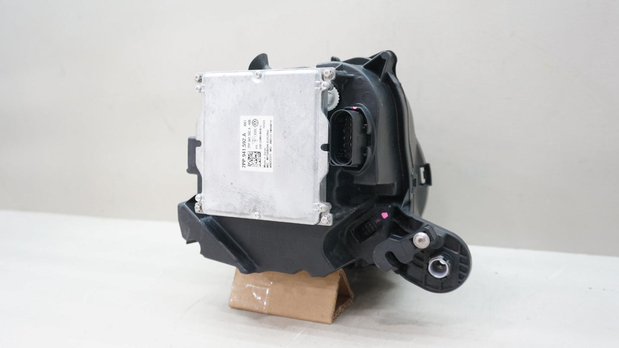 2020-2024 BENTLEY CONTINENTAL GT FLYING SPUR FRONT RIGHT LED HEADLIGHT OEM