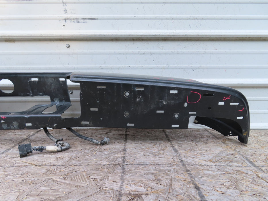 2016-2019 CHEVROLET SILVERADO GMC SIERRA 1500 REAR METAL BUMPER OEM 84077954