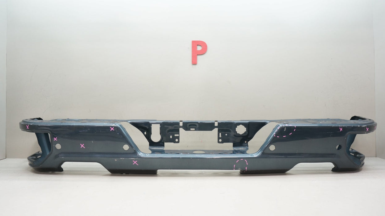2019-2022 CHEVROLET SILVERADO GMC SIERRA 1500 REAR BUMPER METAL OEM 84429050