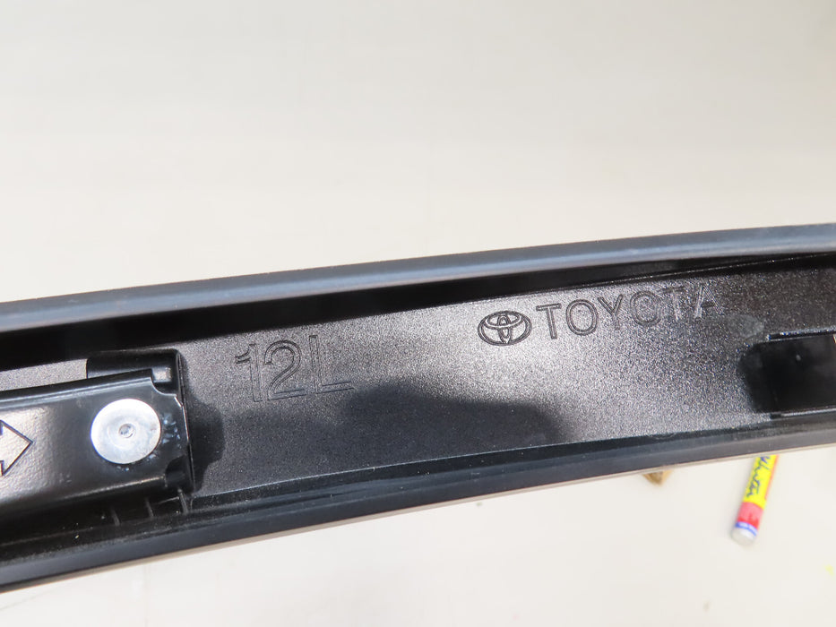 2022-2023 TOYOTA RAV4, PRIME LEFT DRIVER SIDE ROOF RAIL GARNISH OEM 62404-0R110