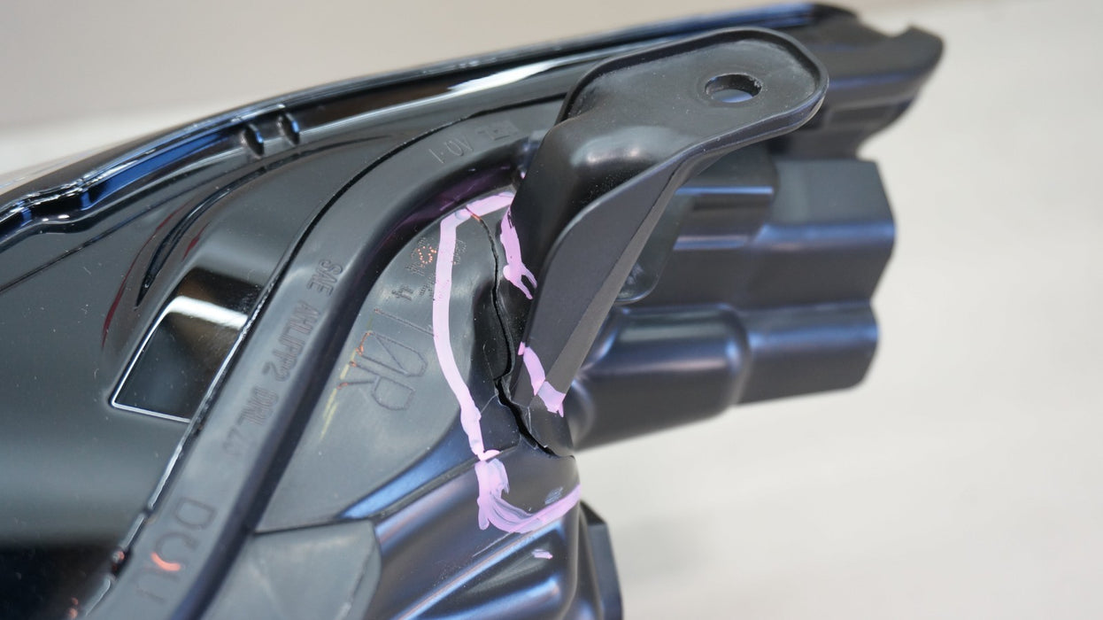 2025-2026 TOYOTA CAMRY FRONT RIGHT PASSENGER SIDE LED HEADLIGHT OEM