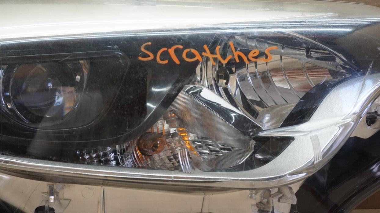 2014-2016 TOYOTA COROLLA FRONT RIGHT PASSENGER SIDE HEADLIGHT LAMP HALOGEN OEM