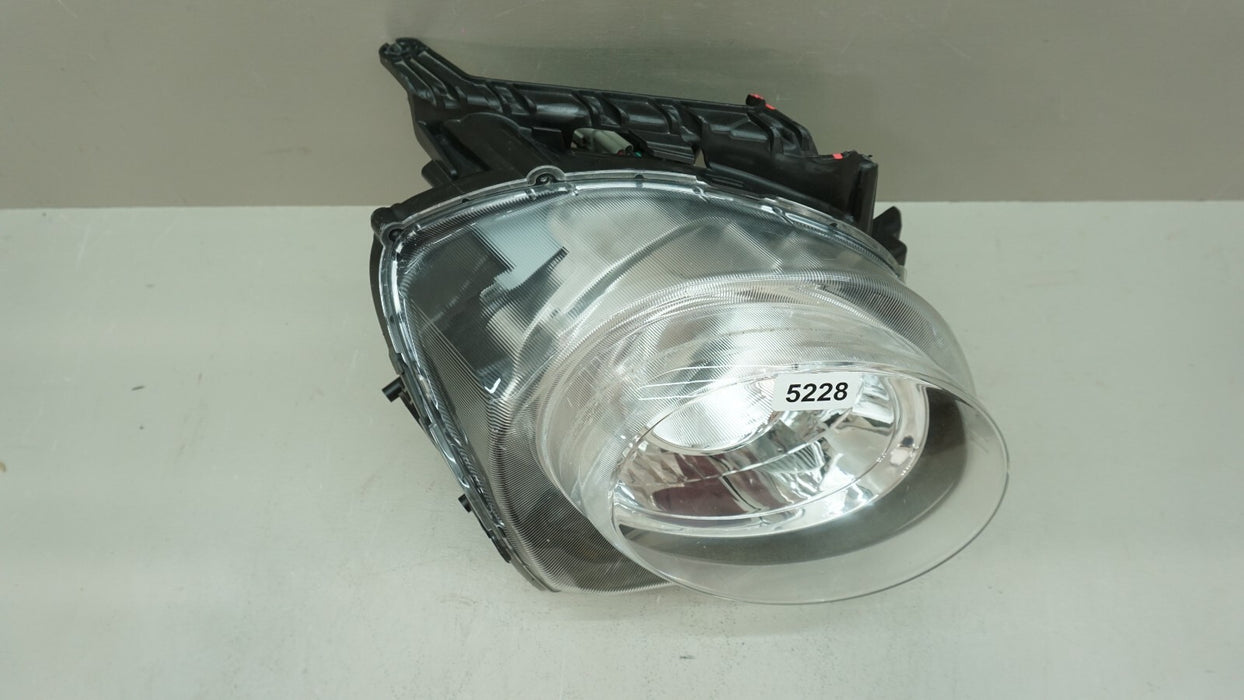 2017-2017 NISSAN JUKE FRONT RIGHT PASSENGERS SIDE HALOGEN HEADLIGHT OEM