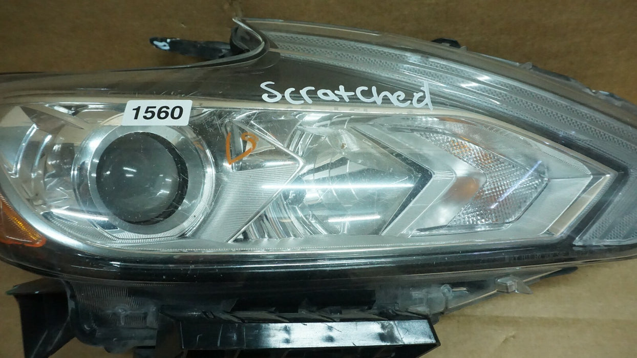 2016-2018 NISSAN ALTIMA RIGHT PASSENGER SIDE HALOGEN HEADLIGHT HEADLAMP OEM