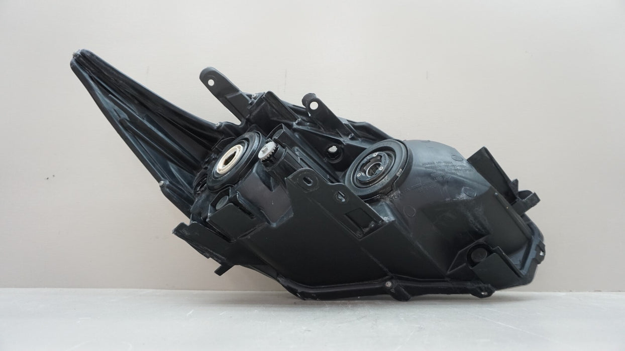 2012-2015 TOYOTA PRIUS FRONT LEFT DRIVERS SIDE HEADLIGHT HALOGEN OEM 13 14
