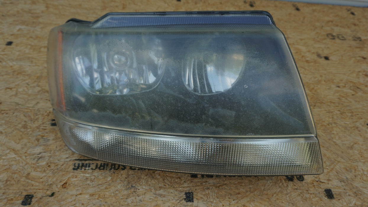 99 00 01 02 03 04 JEEP GRAND CHEROKEE RIGHT FRONT HEADLIGHT OEM