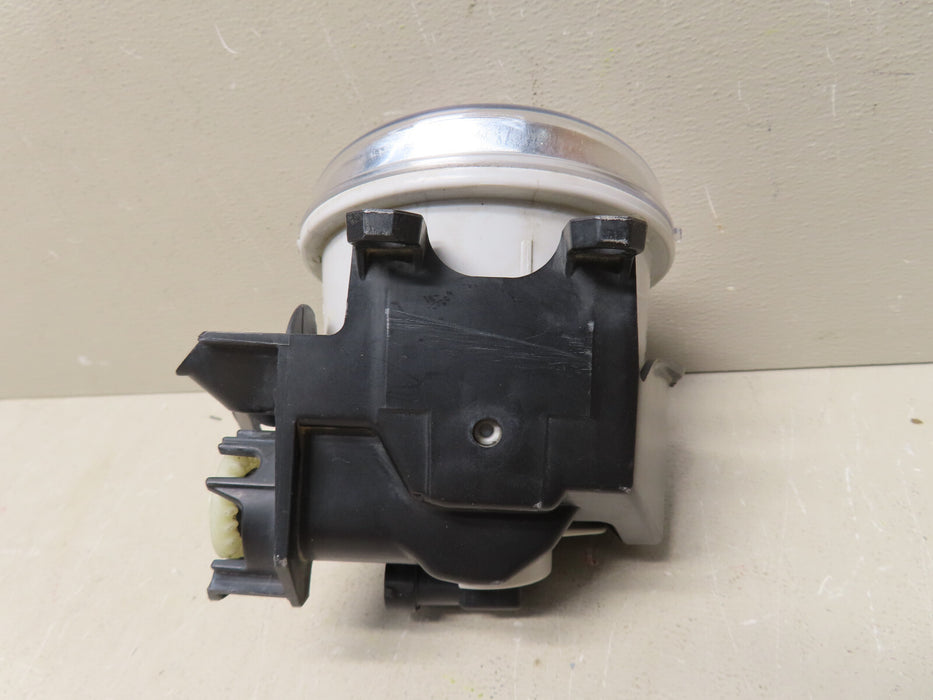 2014 2015 2016 TOYOTA COROLLA FRONT RIGHT PASSENGER SIDE FOG LIGHT OEM 947-439