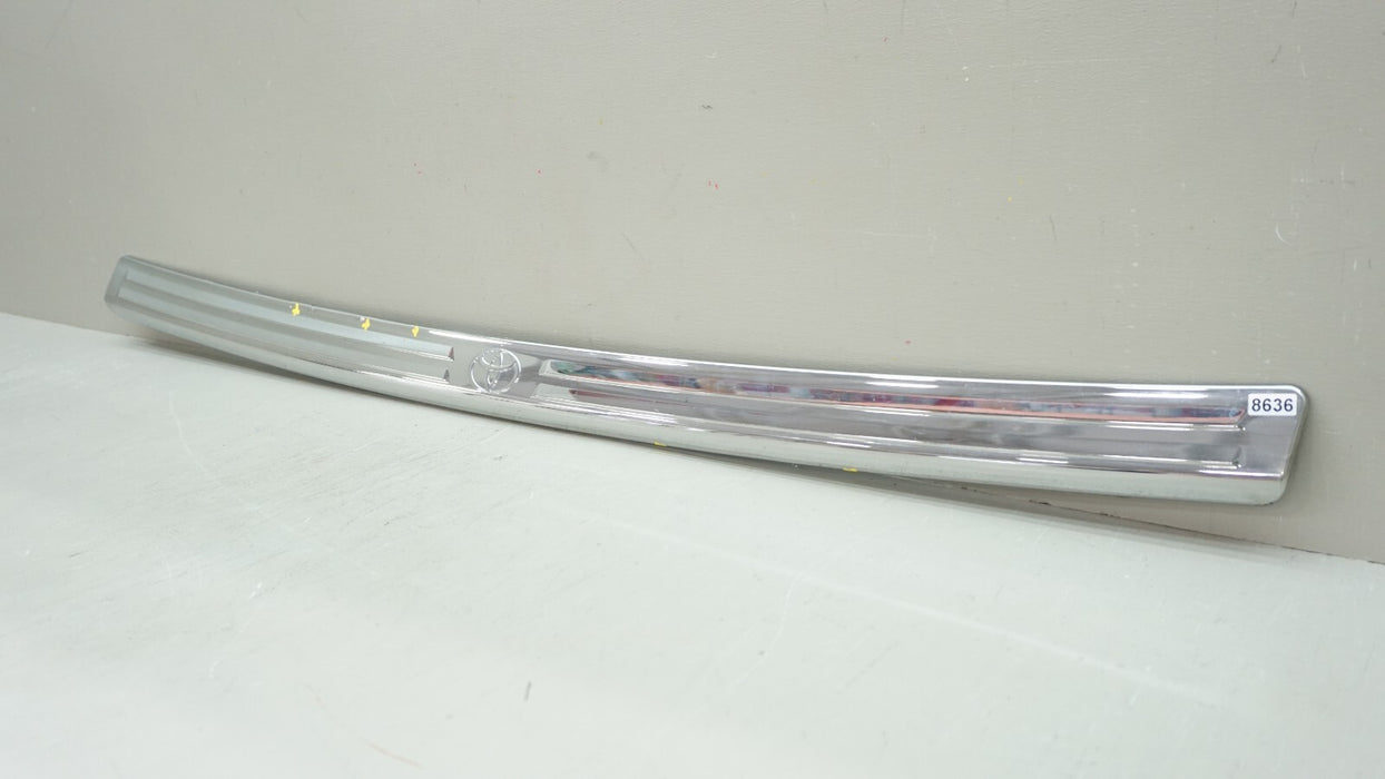 2020-2024 TOYOTA HIGHLANDER REAR BUMPER CHROME TRIM OEM PT924-48205-05