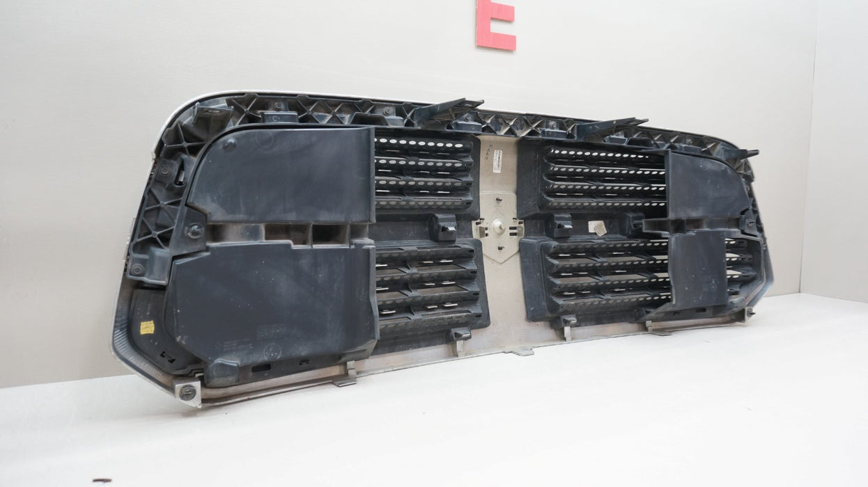 2013-2018 DODGE RAM 1500 FRONT BUMPER RADIATOR GRILLE OEM 13DSAC0020