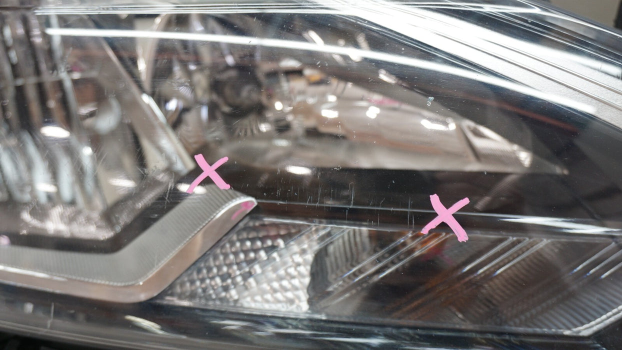 2016-2019 NISSAN SENTRA FRONT RIGHT PASSENGER SIDE HALOGEN HEADLIGHT OEM