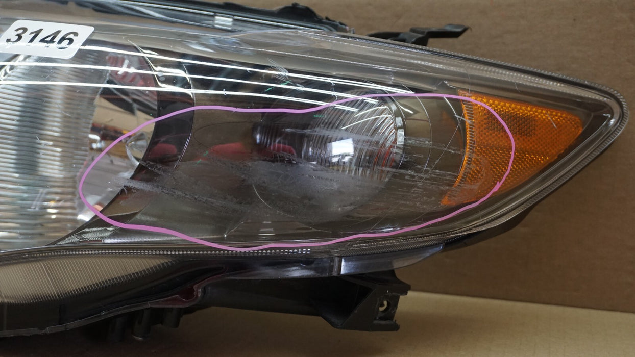 2009-2010 TOYOTA COROLLA FRONT LEFT DRIVER SIDE HEADLIGHT HALOGEN LAMP LIGHT OEM