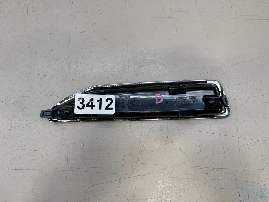 2016-2018 KIA OPTIMA LH FRONT FENDER VENT GARNISH 87771-D4000 OEM