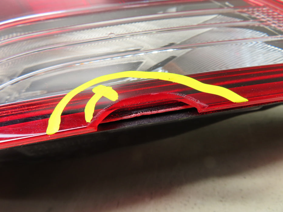 2019 2020 HYUNDAI ELANTRA LEFT DRIVER LED/HALOGEN TAIL LIGHT OUTER OEM