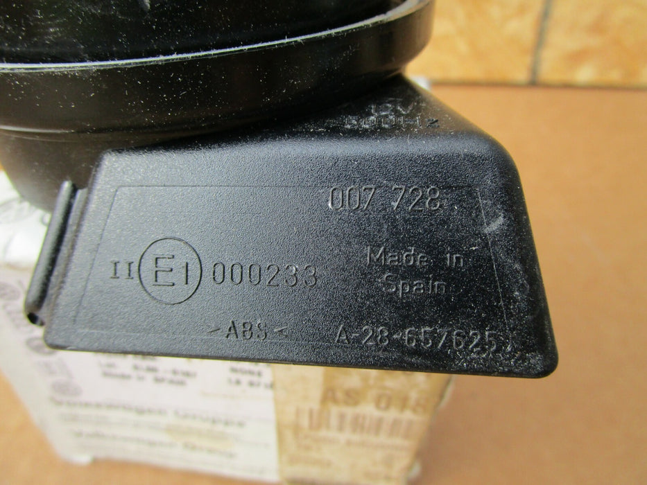 AUDI VOLKSWAGEN VW HORN 8E0951223C OEM