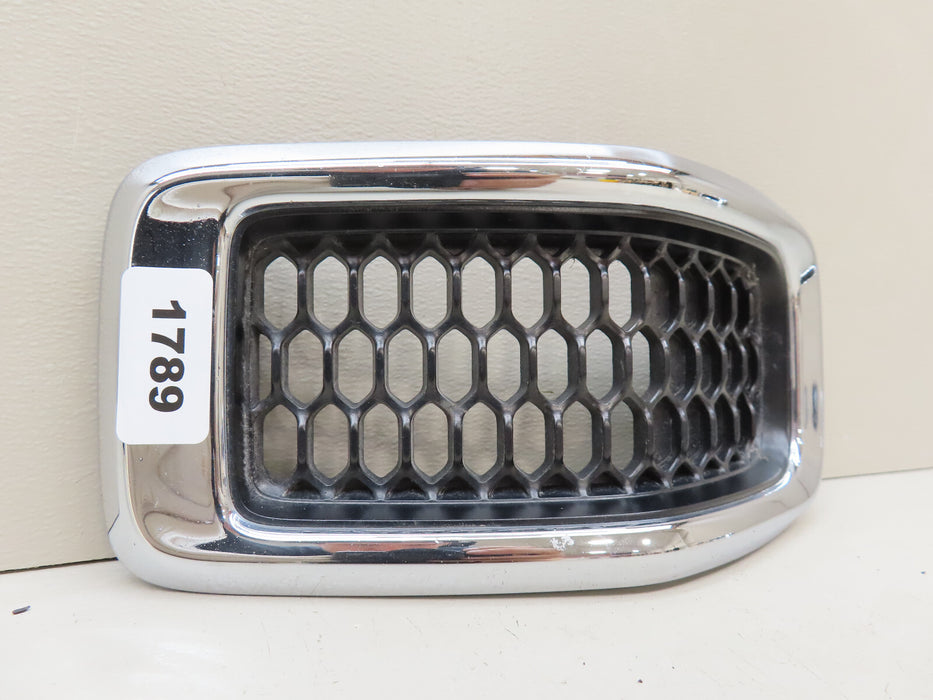2014-2018 JEEP CHEROKEE FRONT RADIATOR GRILL GRILLE INSERT #4 OEM