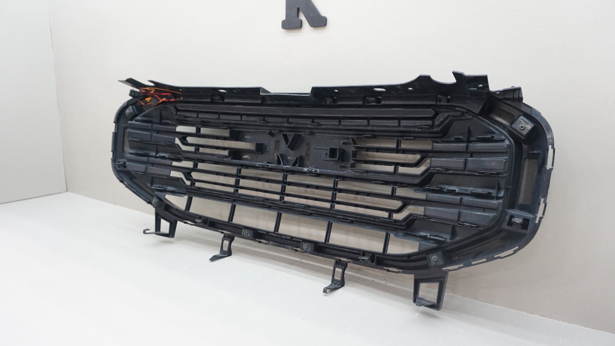2018-2020 GMC TERRAIN FRONT BUMPER GRILLE W/O EMBLEM OEM 23196294