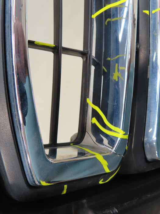 2015 2016 2017 2018 GMC YUKON FRONT RADIATOR GRILLE GRILL OEM 84119634