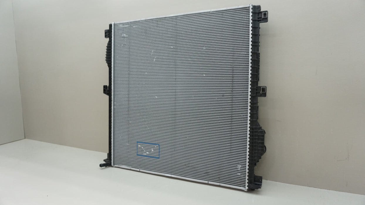 Radiator Rover 4 2022-2024 LAND ROVER RANGE ROVER HSE MAIN RADIATOR OEM L25951 ...