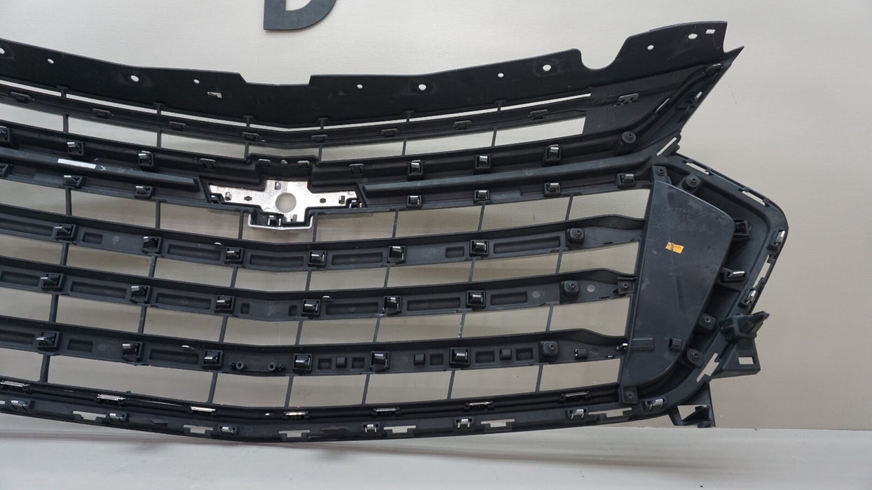 2018-2021 CHEVROLET TRAVERSE FRONT BUMPER RADIATOR GRILLE GRILL OEM 84073439