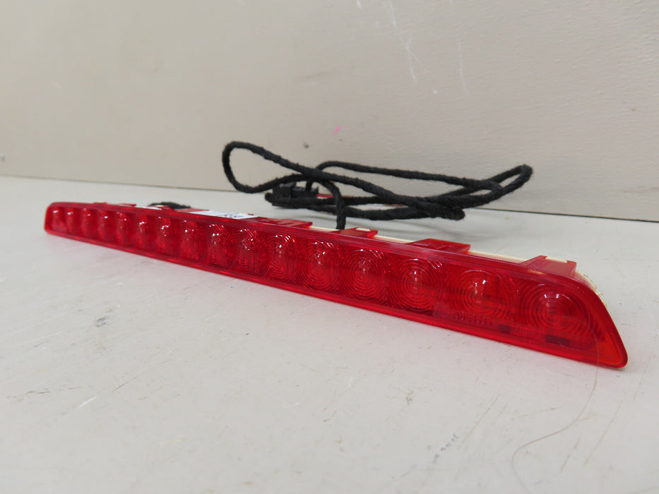 2006-2011 MERCEDES-BENZ CLS REAR CENTER 3RD BRAKE LIGHT OEM A2198200156