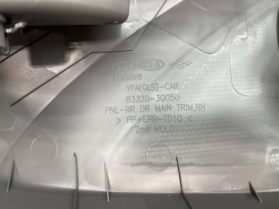 2011-2014 HYUNDAI SONATA RH RIGHT PASSENGER REAR DOOR TRIM 83320-3Q050 OEM